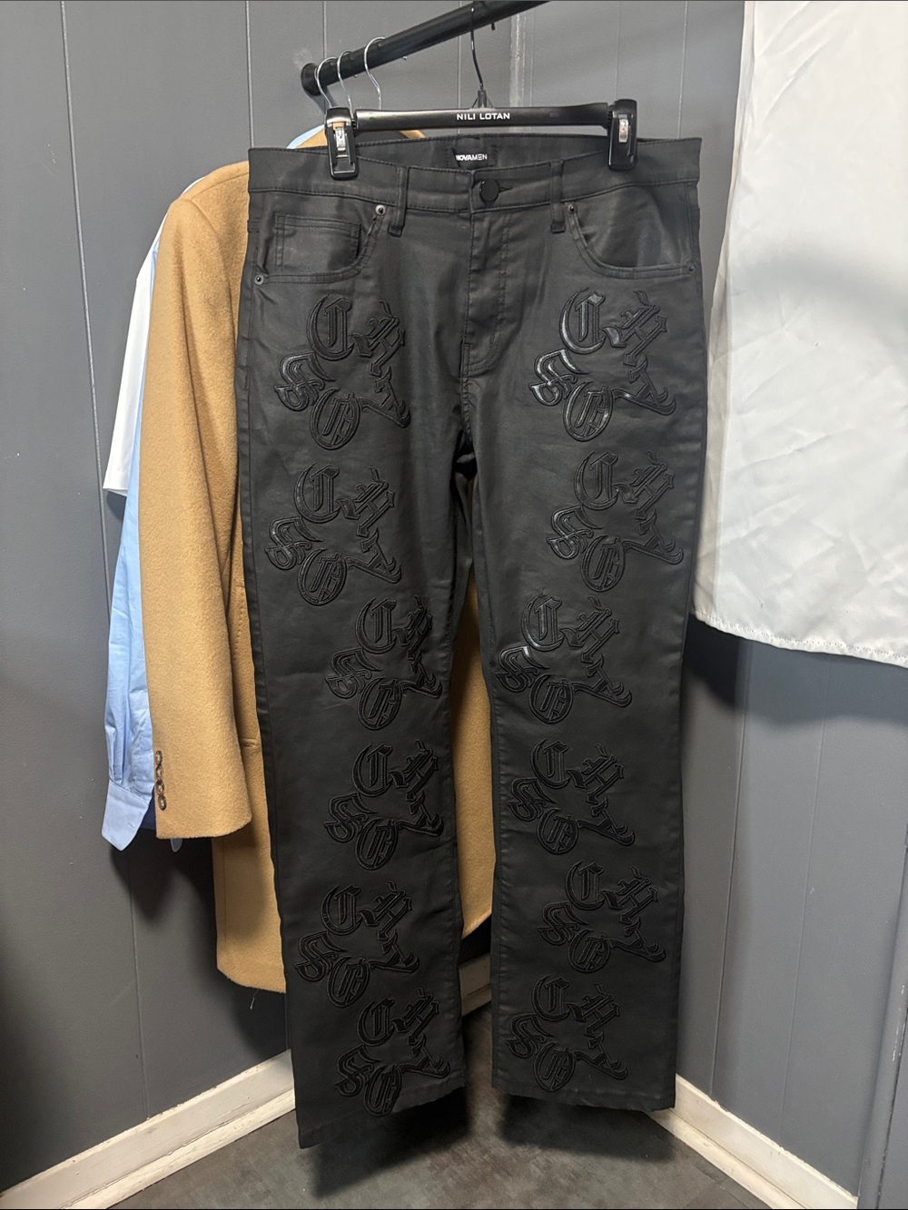 NOVA MEN Black Embroidered Gothic Logo Pants size 34